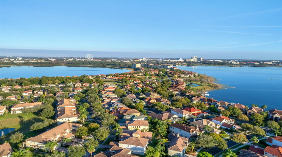 ORLANDO, Florida 32836, 2 Bedrooms Bedrooms, ,2 BathroomsBathrooms,Residential,For Sale,THE ESPLANADE,0,MFRO6404038
