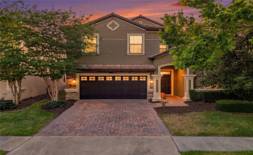 DAVENPORT, Florida 33896, 8 Bedrooms Bedrooms, ,5 BathroomsBathrooms,Residential,For Sale,THUNDERBIRD,0,MFRO6404304