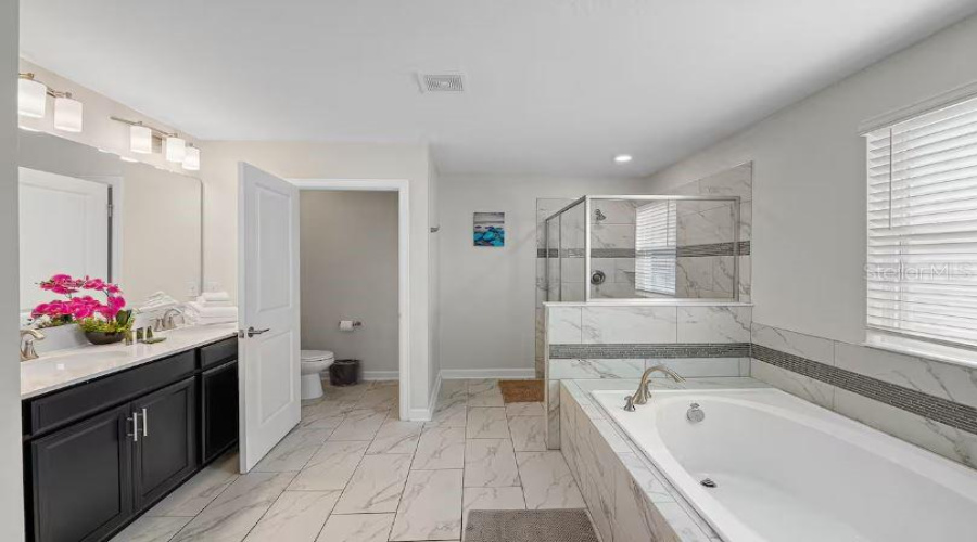 DAVENPORT, Florida 33896, 7 Bedrooms Bedrooms, ,6 BathroomsBathrooms,Residential,For Sale,OCEAN COURSE,0,MFRO6402821