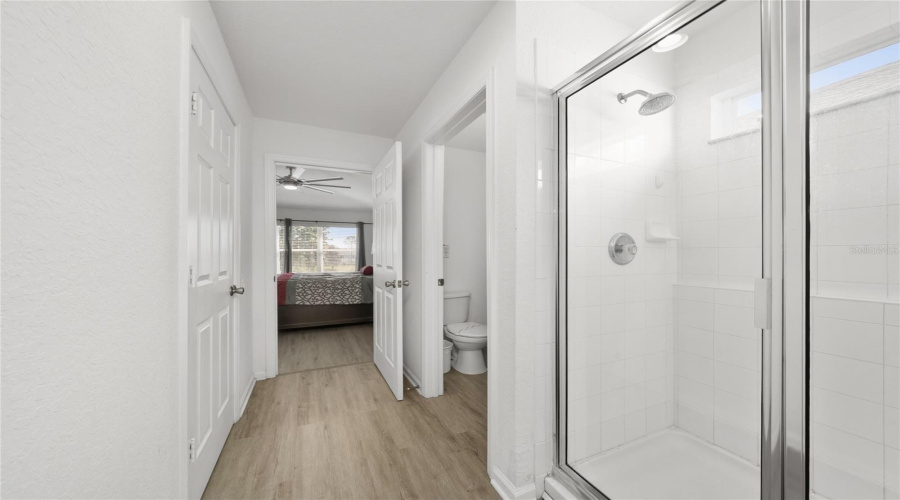 KISSIMMEE, Florida 34747, 6 Bedrooms Bedrooms, ,4 BathroomsBathrooms,Residential,For Sale,BASNETT,0,MFRO6397158