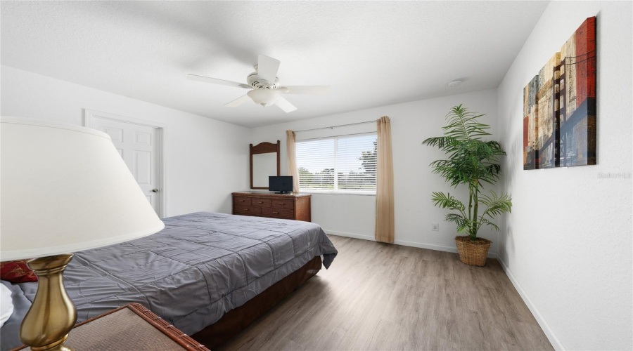 KISSIMMEE, Florida 34747, 6 Bedrooms Bedrooms, ,4 BathroomsBathrooms,Residential,For Sale,BASNETT,0,MFRO6397158
