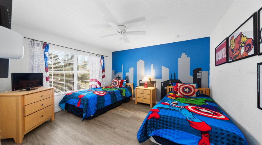 KISSIMMEE, Florida 34747, 6 Bedrooms Bedrooms, ,4 BathroomsBathrooms,Residential,For Sale,BASNETT,0,MFRO6397158