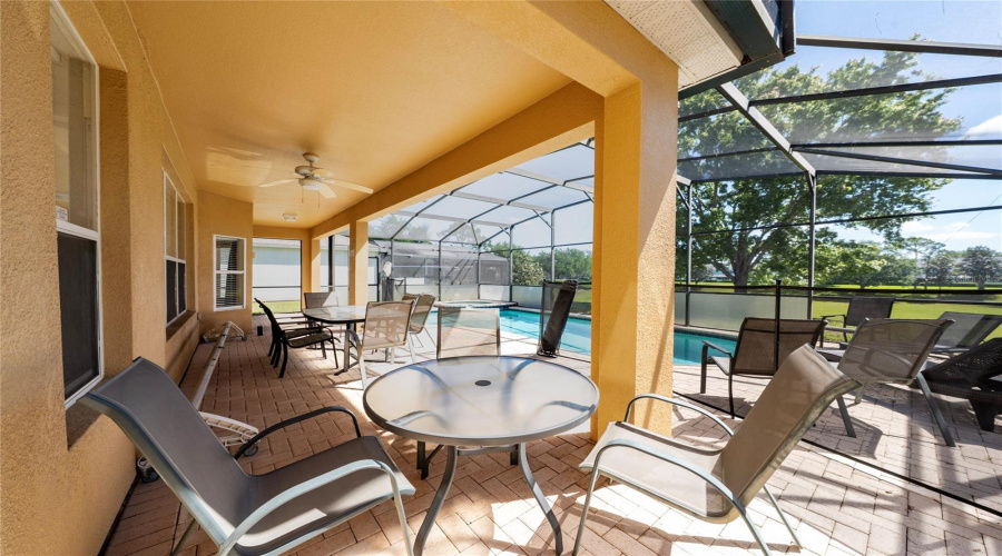 KISSIMMEE, Florida 34747, 6 Bedrooms Bedrooms, ,4 BathroomsBathrooms,Residential,For Sale,BASNETT,0,MFRO6397158