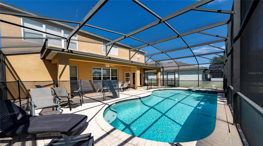 KISSIMMEE, Florida 34747, 6 Bedrooms Bedrooms, ,4 BathroomsBathrooms,Residential,For Sale,BASNETT,0,MFRO6397158