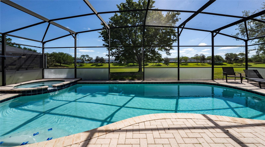 KISSIMMEE, Florida 34747, 6 Bedrooms Bedrooms, ,4 BathroomsBathrooms,Residential,For Sale,BASNETT,0,MFRO6397158