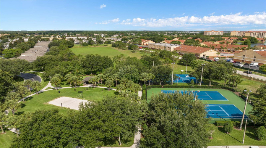 KISSIMMEE, Florida 34747, 6 Bedrooms Bedrooms, ,4 BathroomsBathrooms,Residential,For Sale,BASNETT,0,MFRO6397158