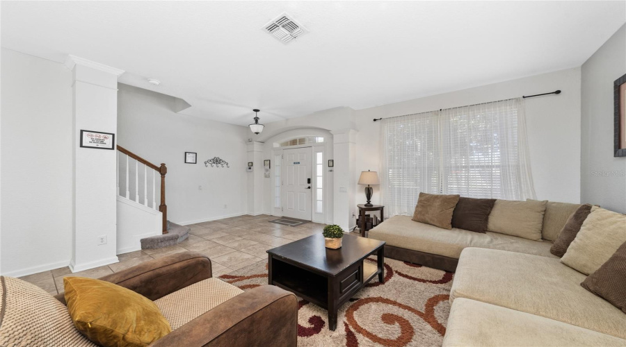 KISSIMMEE, Florida 34747, 6 Bedrooms Bedrooms, ,4 BathroomsBathrooms,Residential,For Sale,BASNETT,0,MFRO6397158