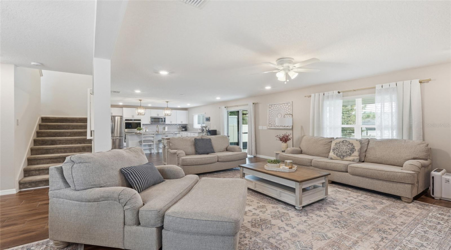 DAVENPORT, Florida 33896, 5 Bedrooms Bedrooms, ,3 BathroomsBathrooms,Residential,For Sale,AUGUSTUS,0,MFRS5149043