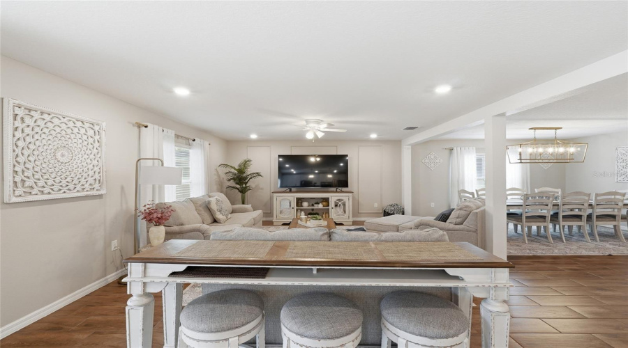 DAVENPORT, Florida 33896, 5 Bedrooms Bedrooms, ,3 BathroomsBathrooms,Residential,For Sale,AUGUSTUS,0,MFRS5149043