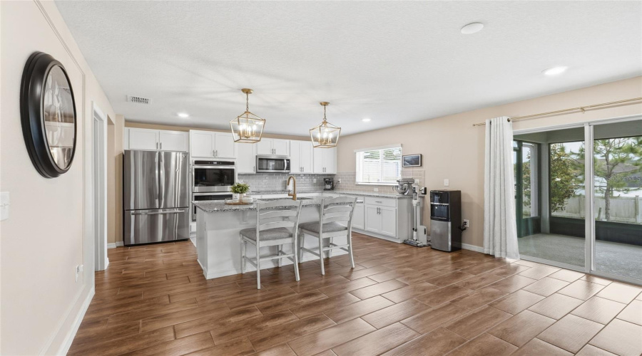 DAVENPORT, Florida 33896, 5 Bedrooms Bedrooms, ,3 BathroomsBathrooms,Residential,For Sale,AUGUSTUS,0,MFRS5149043