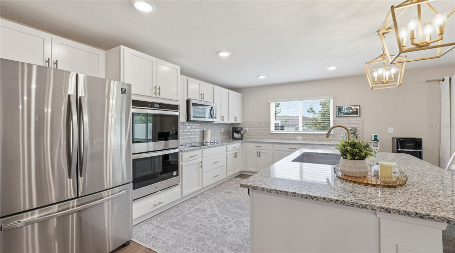 DAVENPORT, Florida 33896, 5 Bedrooms Bedrooms, ,3 BathroomsBathrooms,Residential,For Sale,AUGUSTUS,0,MFRS5149043