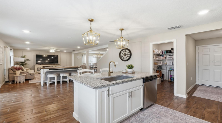 DAVENPORT, Florida 33896, 5 Bedrooms Bedrooms, ,3 BathroomsBathrooms,Residential,For Sale,AUGUSTUS,0,MFRS5149043