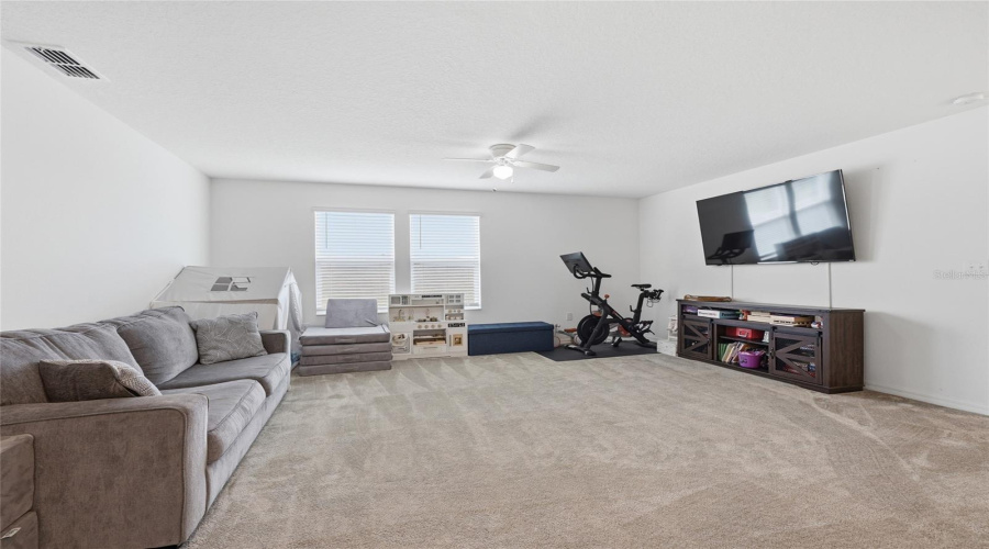 DAVENPORT, Florida 33896, 5 Bedrooms Bedrooms, ,3 BathroomsBathrooms,Residential,For Sale,AUGUSTUS,0,MFRS5149043
