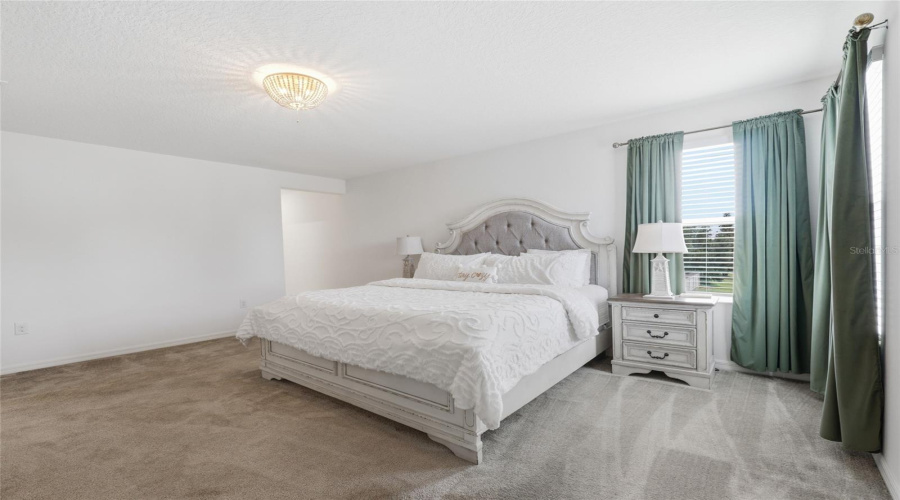 DAVENPORT, Florida 33896, 5 Bedrooms Bedrooms, ,3 BathroomsBathrooms,Residential,For Sale,AUGUSTUS,0,MFRS5149043