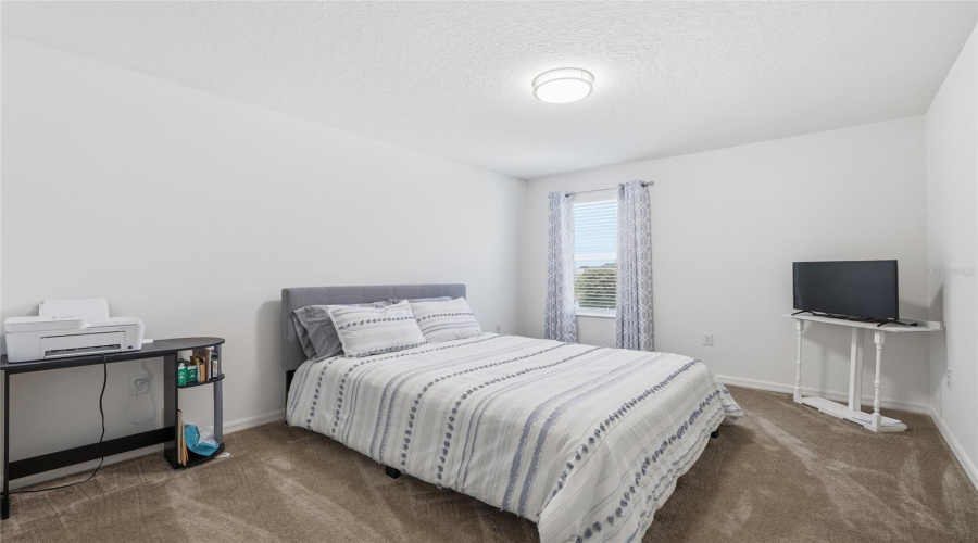 DAVENPORT, Florida 33896, 5 Bedrooms Bedrooms, ,3 BathroomsBathrooms,Residential,For Sale,AUGUSTUS,0,MFRS5149043