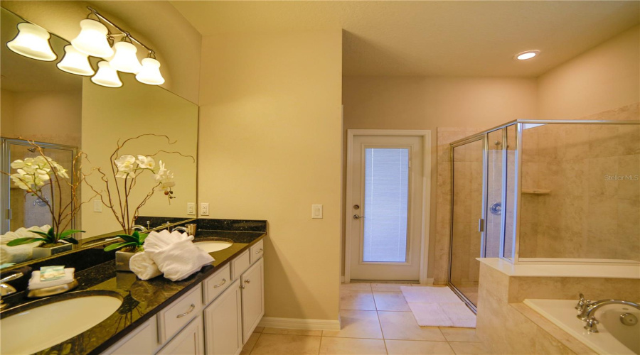 KISSIMMEE, Florida 34747, 9 Bedrooms Bedrooms, ,6 BathroomsBathrooms,Residential,For Sale,TRIPOLI,0,MFRS5149067