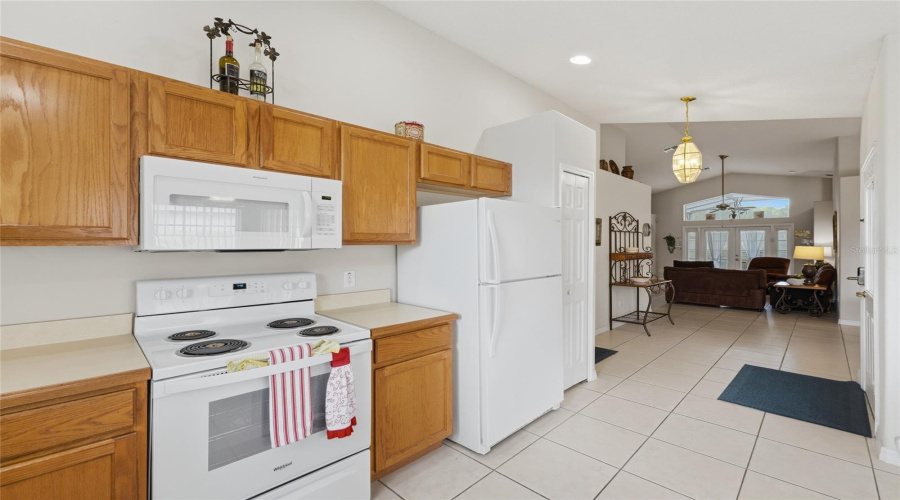 KISSIMMEE, Florida 34747, 4 Bedrooms Bedrooms, ,3 BathroomsBathrooms,Residential,For Sale,ONEIDA,0,MFRO6390689