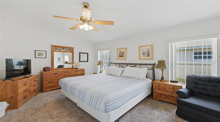 KISSIMMEE, Florida 34747, 4 Bedrooms Bedrooms, ,3 BathroomsBathrooms,Residential,For Sale,ONEIDA,0,MFRO6390689