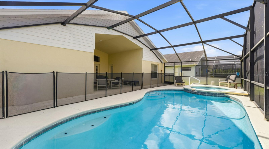 KISSIMMEE, Florida 34747, 4 Bedrooms Bedrooms, ,3 BathroomsBathrooms,Residential,For Sale,ONEIDA,0,MFRO6390689