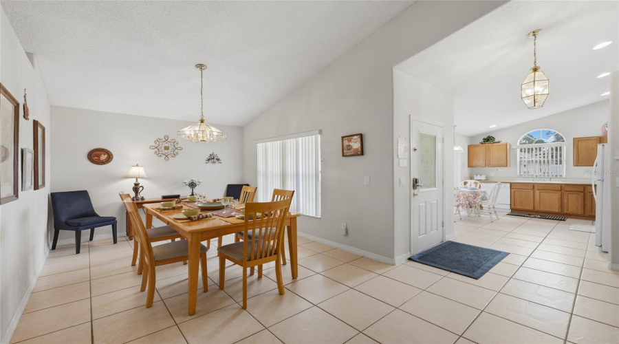 KISSIMMEE, Florida 34747, 4 Bedrooms Bedrooms, ,3 BathroomsBathrooms,Residential,For Sale,ONEIDA,0,MFRO6390689