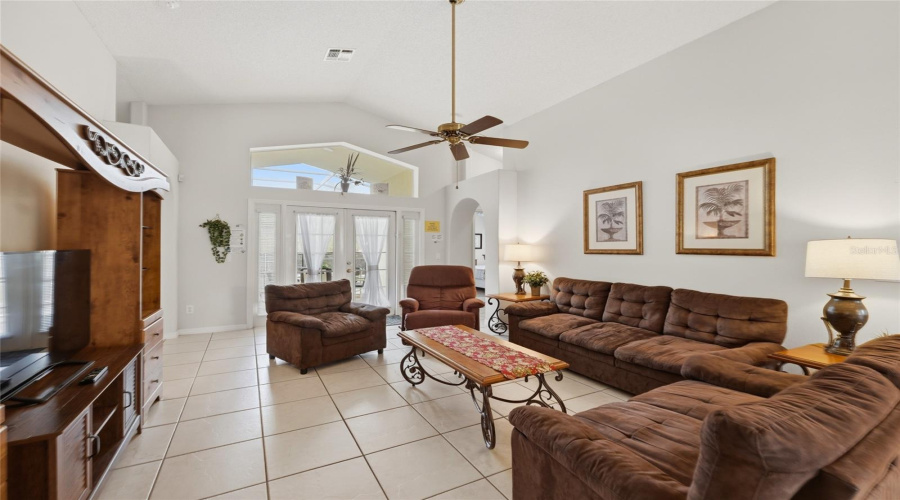 KISSIMMEE, Florida 34747, 4 Bedrooms Bedrooms, ,3 BathroomsBathrooms,Residential,For Sale,ONEIDA,0,MFRO6390689