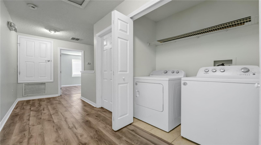 KISSIMMEE, Florida 34747, 3 Bedrooms Bedrooms, ,3 BathroomsBathrooms,Residential,For Sale,MAYAGUANA,0,MFRO6404355
