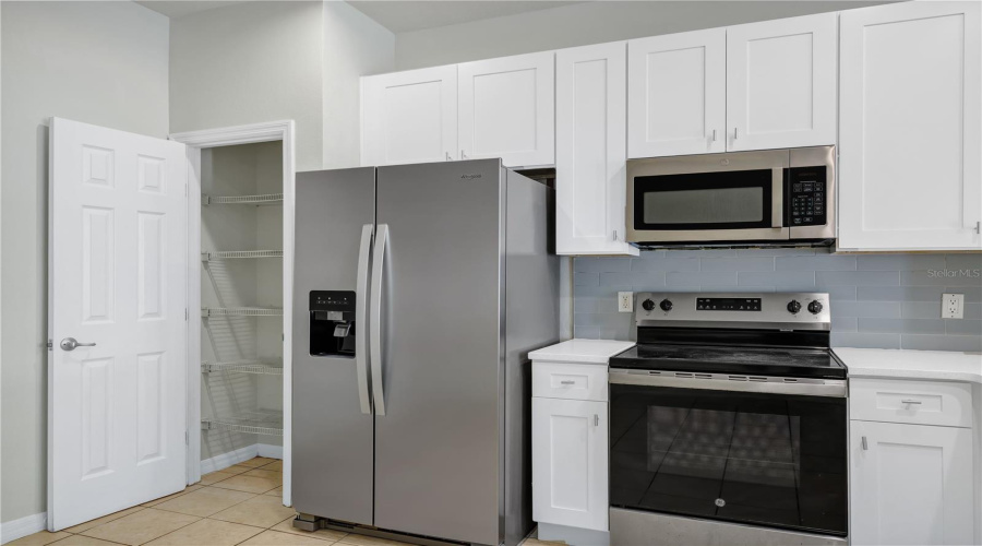 KISSIMMEE, Florida 34747, 3 Bedrooms Bedrooms, ,3 BathroomsBathrooms,Residential,For Sale,MAYAGUANA,0,MFRO6404355