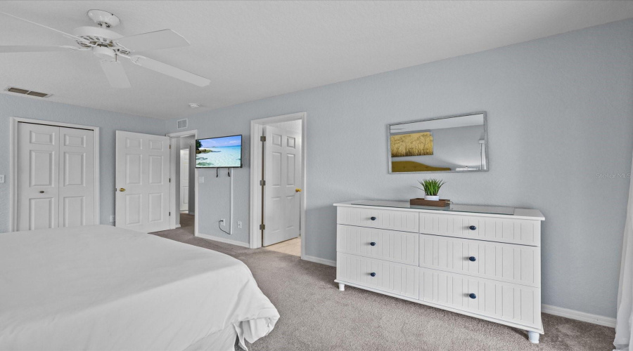 DAVENPORT, Florida 33897, 4 Bedrooms Bedrooms, ,3 BathroomsBathrooms,Residential,For Sale,MIRAMAR AVENUE,0,MFRO6404384