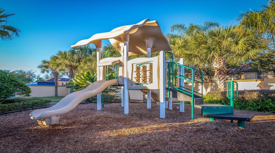 DAVENPORT, Florida 33897, 4 Bedrooms Bedrooms, ,3 BathroomsBathrooms,Residential,For Sale,MIRAMAR AVENUE,0,MFRO6404384