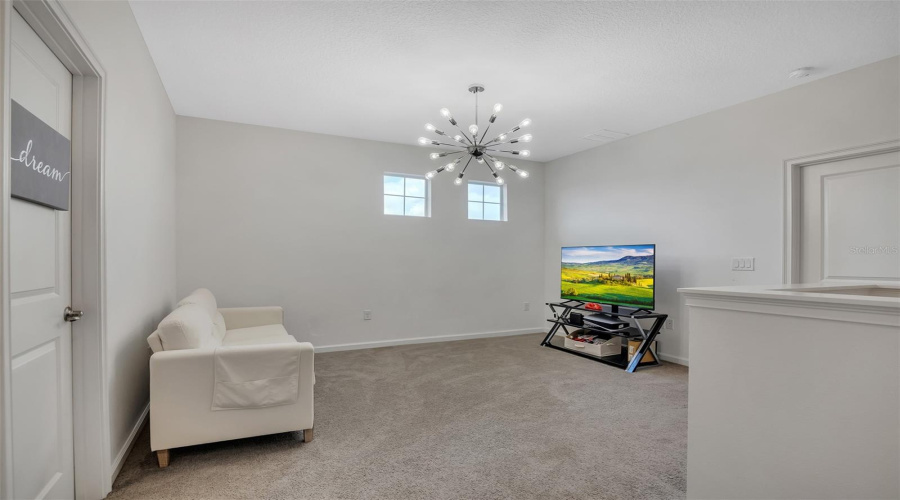 DAVENPORT, Florida 33837, 4 Bedrooms Bedrooms, ,3 BathroomsBathrooms,Residential,For Sale,SAPPHIRE,0,MFRO6404268