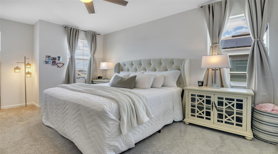 DAVENPORT, Florida 33837, 4 Bedrooms Bedrooms, ,3 BathroomsBathrooms,Residential,For Sale,SAPPHIRE,0,MFRO6404268