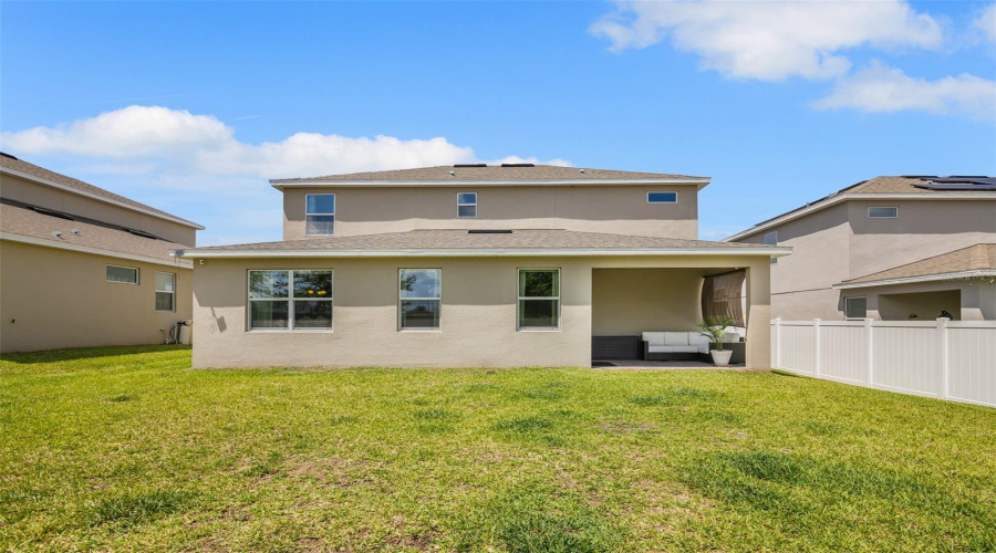 DAVENPORT, Florida 33837, 4 Bedrooms Bedrooms, ,3 BathroomsBathrooms,Residential,For Sale,SAPPHIRE,0,MFRO6404268