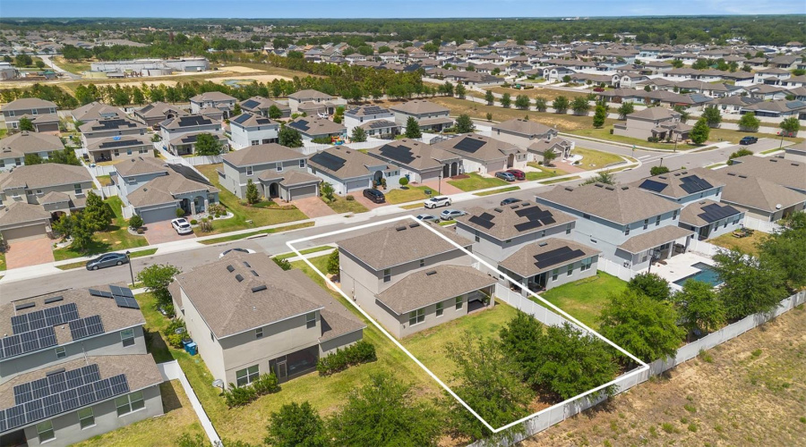 DAVENPORT, Florida 33837, 4 Bedrooms Bedrooms, ,3 BathroomsBathrooms,Residential,For Sale,SAPPHIRE,0,MFRO6404268