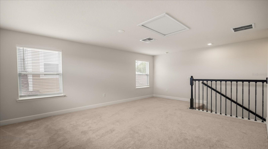 DAVENPORT, Florida 33896, 3 Bedrooms Bedrooms, ,2 BathroomsBathrooms,Residential,For Sale,SIESTA VISTA,0,MFRS5148568