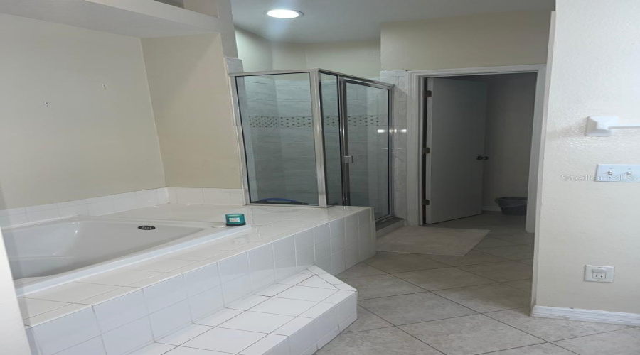 DAVENPORT, Florida 33897, 4 Bedrooms Bedrooms, ,3 BathroomsBathrooms,Residential,For Sale,ORCHID,0,MFRS5148935