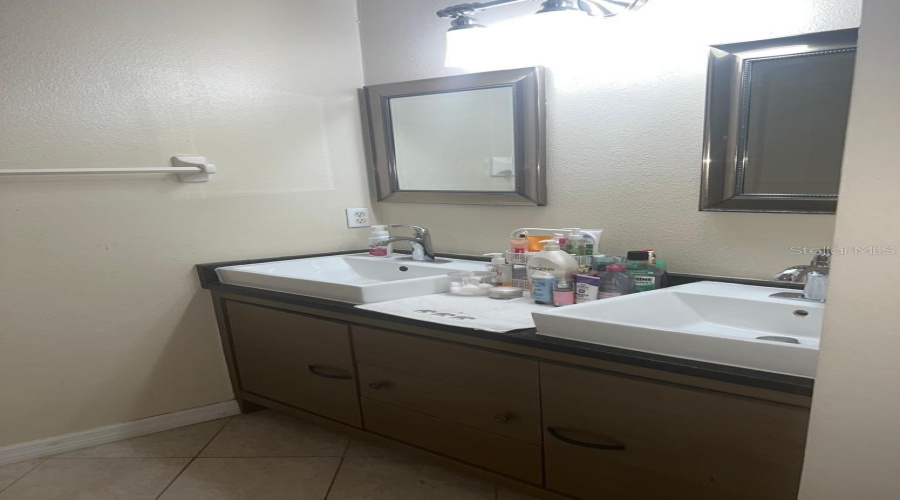 DAVENPORT, Florida 33897, 4 Bedrooms Bedrooms, ,3 BathroomsBathrooms,Residential,For Sale,ORCHID,0,MFRS5148935