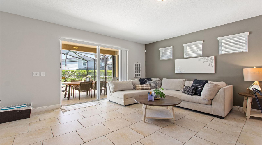 DAVENPORT, Florida 33837, 5 Bedrooms Bedrooms, ,4 BathroomsBathrooms,Residential,For Sale,OAKBOURNE,0,MFRO6404308