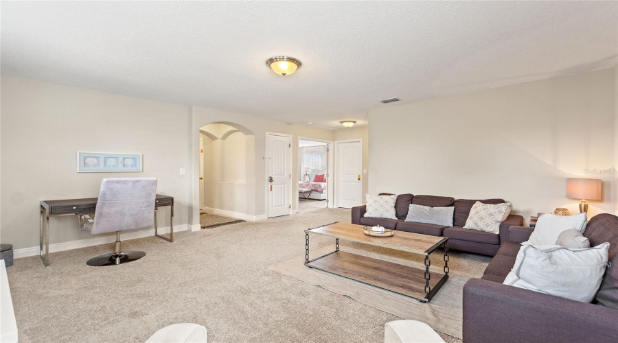 DAVENPORT, Florida 33837, 5 Bedrooms Bedrooms, ,4 BathroomsBathrooms,Residential,For Sale,OAKBOURNE,0,MFRO6404308