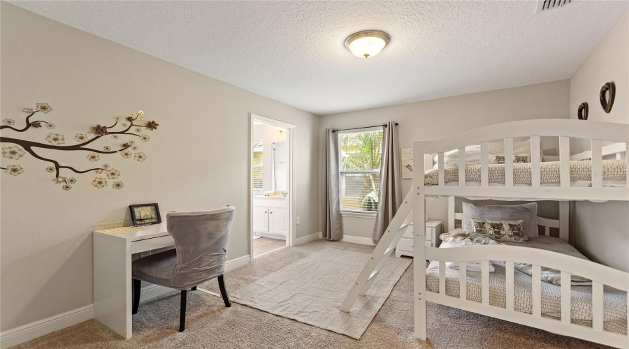 DAVENPORT, Florida 33837, 5 Bedrooms Bedrooms, ,4 BathroomsBathrooms,Residential,For Sale,OAKBOURNE,0,MFRO6404308