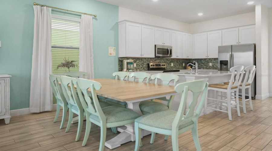 KISSIMMEE, Florida 34747, 4 Bedrooms Bedrooms, ,4 BathroomsBathrooms,Residential,For Sale,LOST SHAKER,0,MFRO6404095