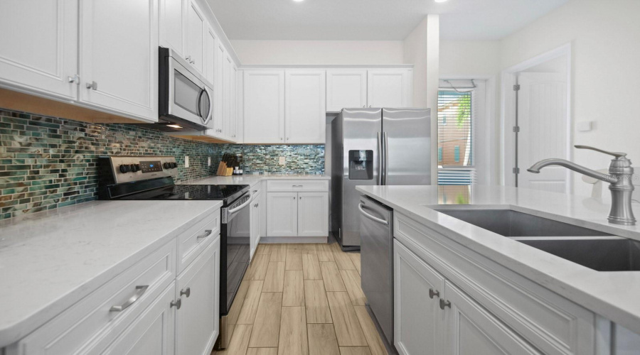 KISSIMMEE, Florida 34747, 4 Bedrooms Bedrooms, ,4 BathroomsBathrooms,Residential,For Sale,LOST SHAKER,0,MFRO6404095