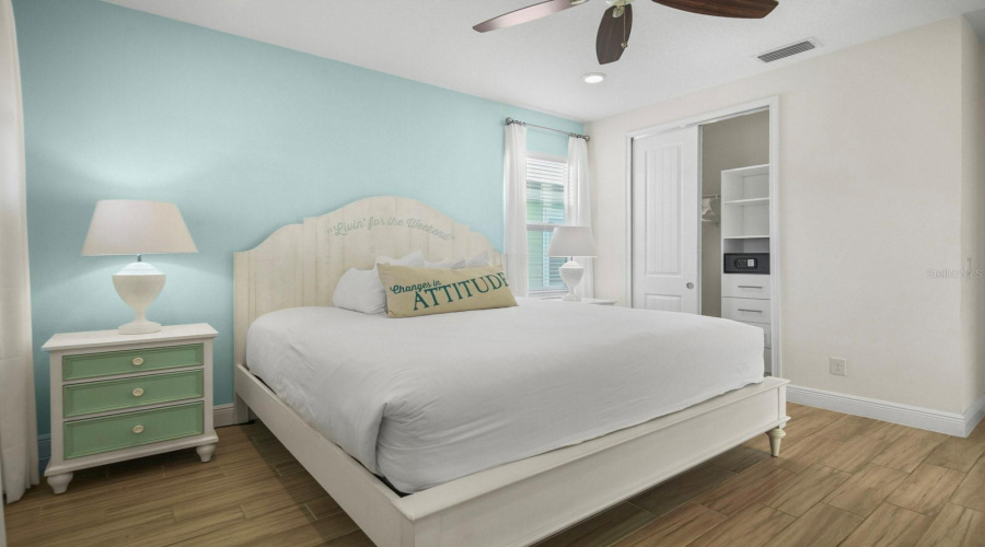 KISSIMMEE, Florida 34747, 4 Bedrooms Bedrooms, ,4 BathroomsBathrooms,Residential,For Sale,LOST SHAKER,0,MFRO6404095