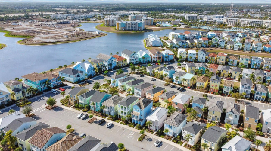 KISSIMMEE, Florida 34747, 4 Bedrooms Bedrooms, ,4 BathroomsBathrooms,Residential,For Sale,LOST SHAKER,0,MFRO6404095