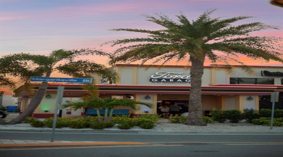 KISSIMMEE, Florida 34747, 4 Bedrooms Bedrooms, ,4 BathroomsBathrooms,Residential,For Sale,LOST SHAKER,0,MFRO6404095