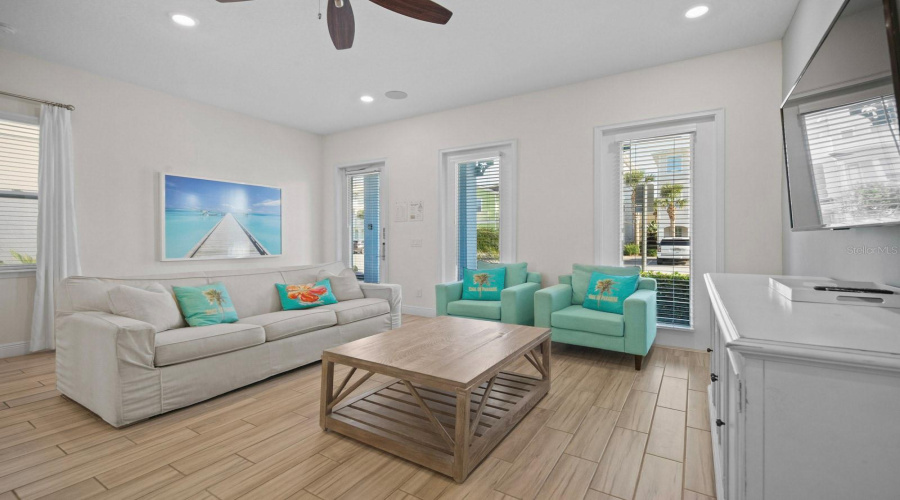 KISSIMMEE, Florida 34747, 4 Bedrooms Bedrooms, ,4 BathroomsBathrooms,Residential,For Sale,LOST SHAKER,0,MFRO6404095