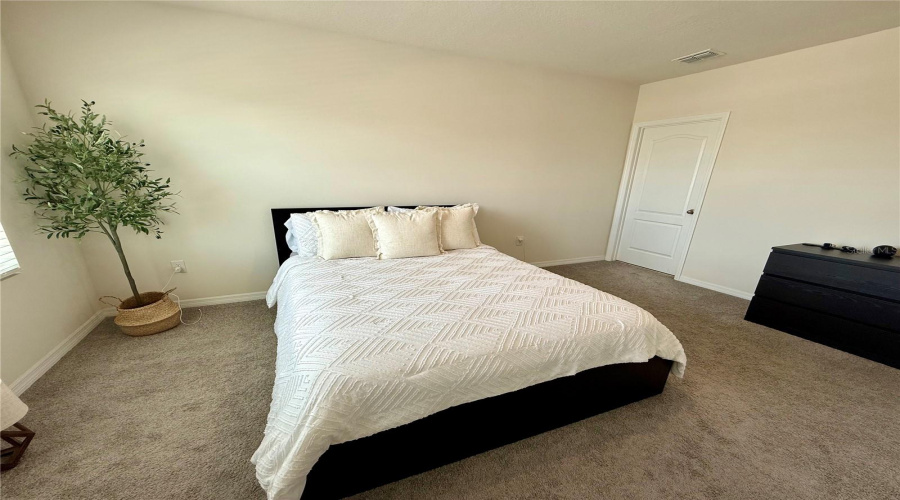 DAVENPORT, Florida 33837, 3 Bedrooms Bedrooms, ,2 BathroomsBathrooms,Residential,For Sale,GOOSE,0,MFRS5149108