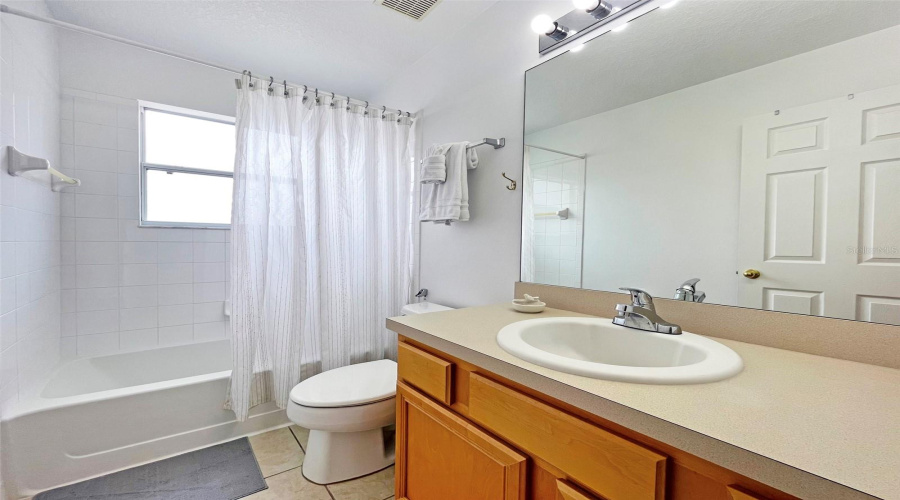 KISSIMMEE, Florida 34746, 6 Bedrooms Bedrooms, ,5 BathroomsBathrooms,Residential,For Sale,MADIERA BEACH,0,MFRS5149098