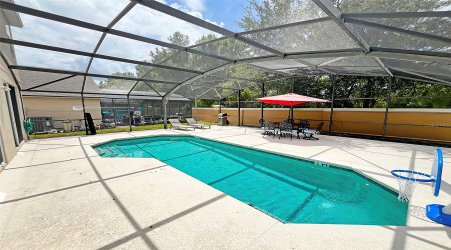 KISSIMMEE, Florida 34746, 6 Bedrooms Bedrooms, ,5 BathroomsBathrooms,Residential,For Sale,MADIERA BEACH,0,MFRS5149098