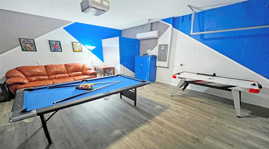 KISSIMMEE, Florida 34746, 6 Bedrooms Bedrooms, ,5 BathroomsBathrooms,Residential,For Sale,MADIERA BEACH,0,MFRS5149098