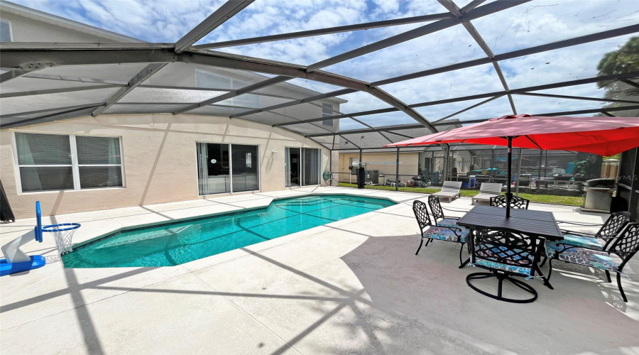 KISSIMMEE, Florida 34746, 6 Bedrooms Bedrooms, ,5 BathroomsBathrooms,Residential,For Sale,MADIERA BEACH,0,MFRS5149098
